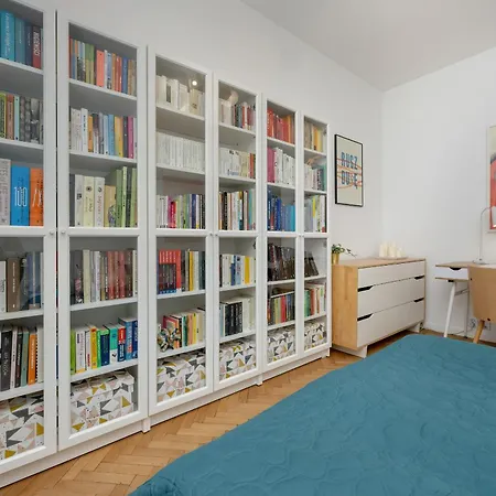 City Center Turquoise By Renters Lejlighed