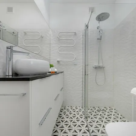 City Center Turquoise By Renters